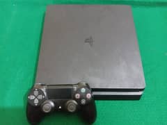 Ps4 slim 1tb new condtion with 1 wirless remot
