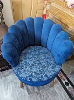 coffee chairs and table