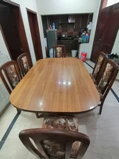 Dinning table and 6 Chairs