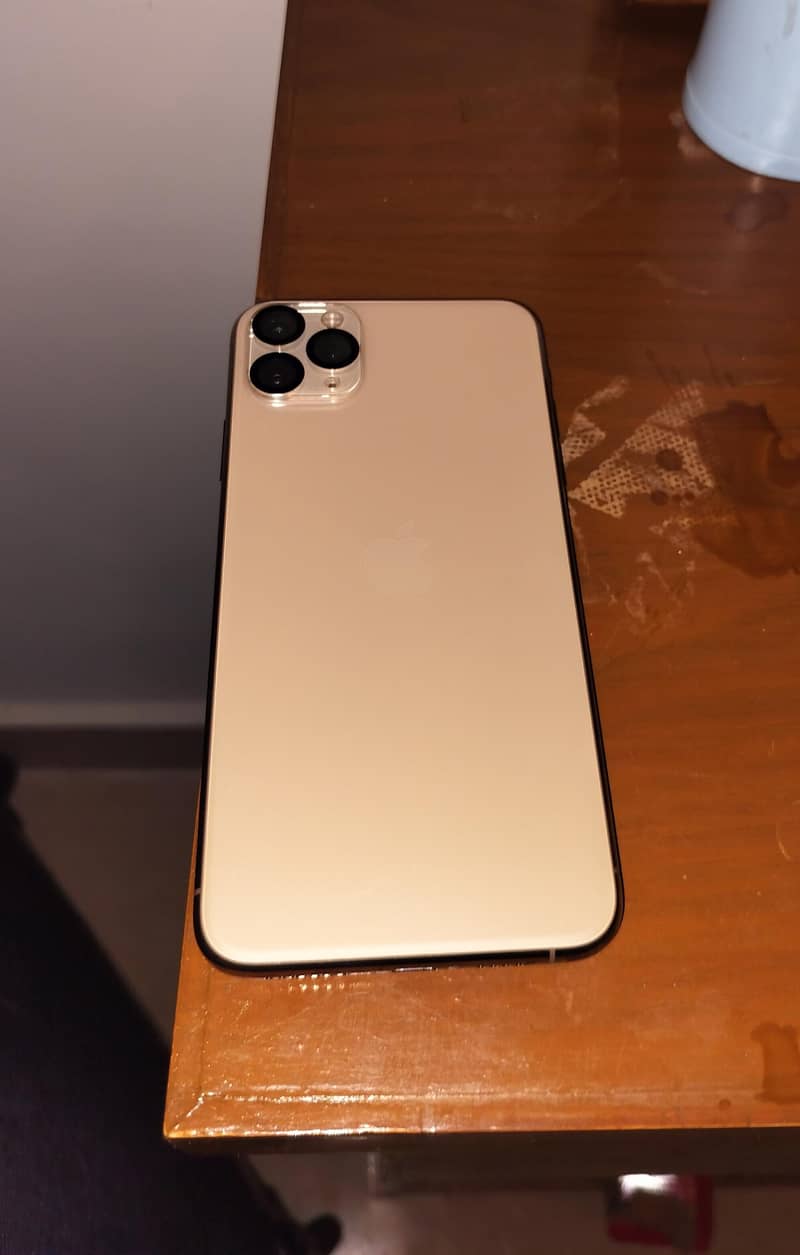 iPhone 11 pro max non pta available exchange possible with other model 1