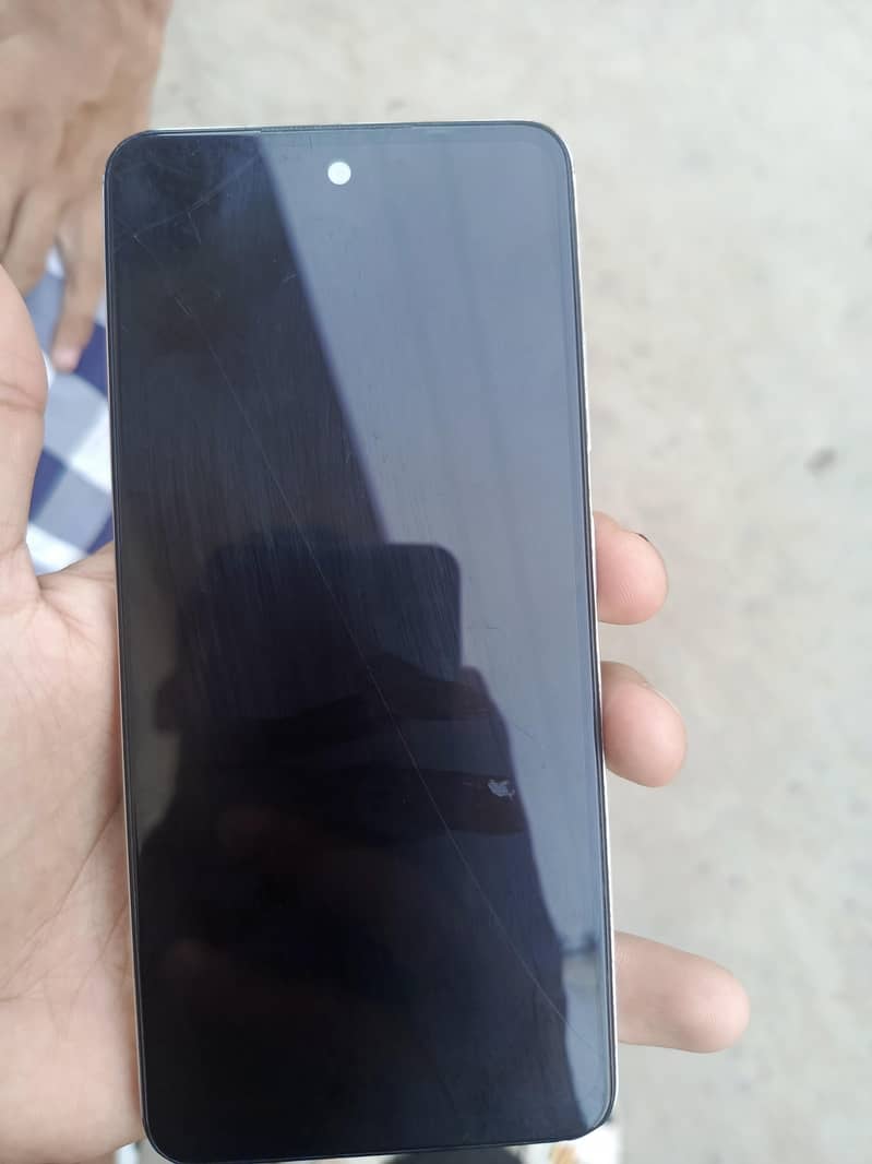 Infinix smart 8 pro 9/10 condition only touch problem sim working 0