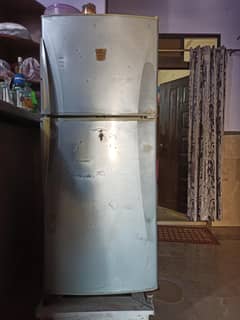 Dawlance Jambo Size Fridge