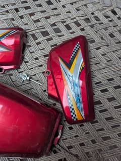 Honda 125 Tanki tape