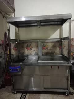 burger And shawarma counter with fryer