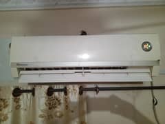 Dawlance split AC