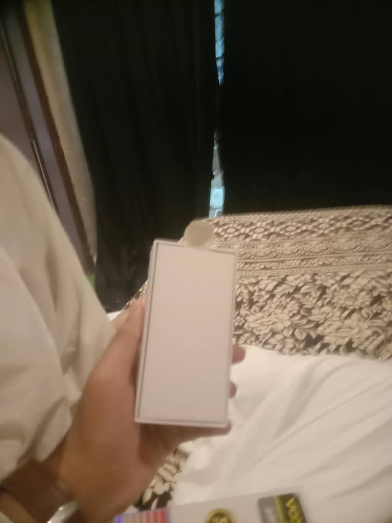 box thora Sa damage hai bus 10.10 condition 1
