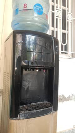 Homage Dispenser hwd 19-1