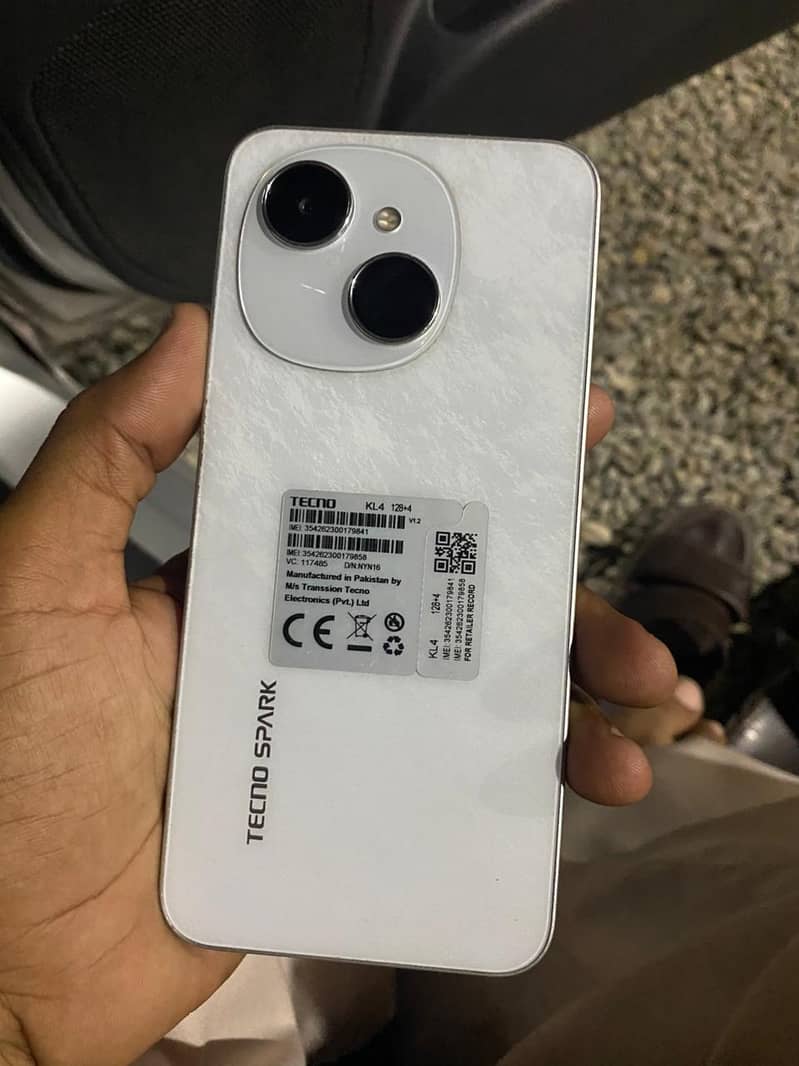 Tecno spark go 1 ram4+2 memory 128 0