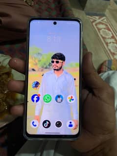 vivo y19s 6/128 10 by 10 condition charger available and no box