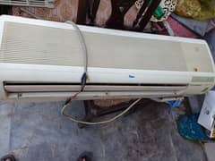 1.5 ton Ac in working condition