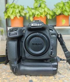 Nikon DSLR D7200