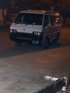 MUSTUBISHI L300 2008