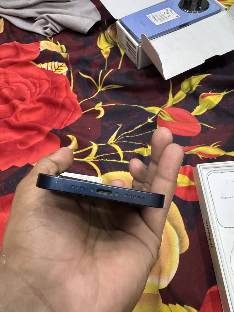 iPhone 12 85bh 10/10 condition with box and led factory unlock non pta 0