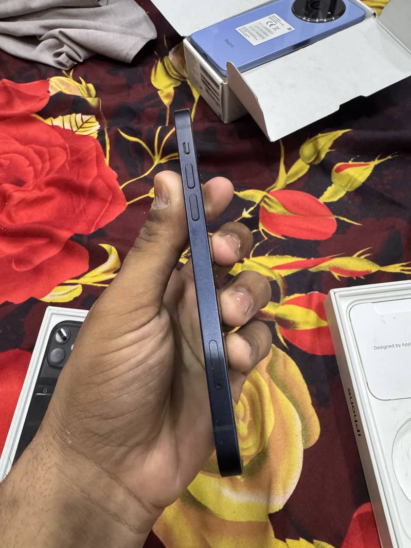 iPhone 12 85bh 10/10 condition with box and led factory unlock non pta 1