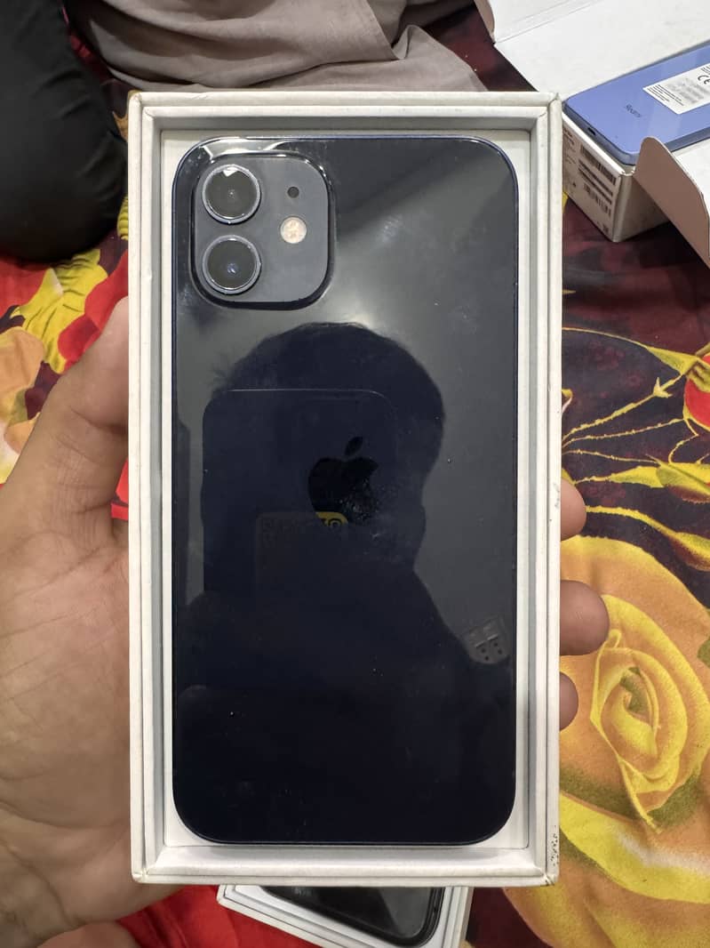 iPhone 12 85bh 10/10 condition with box and led factory unlock non pta 5