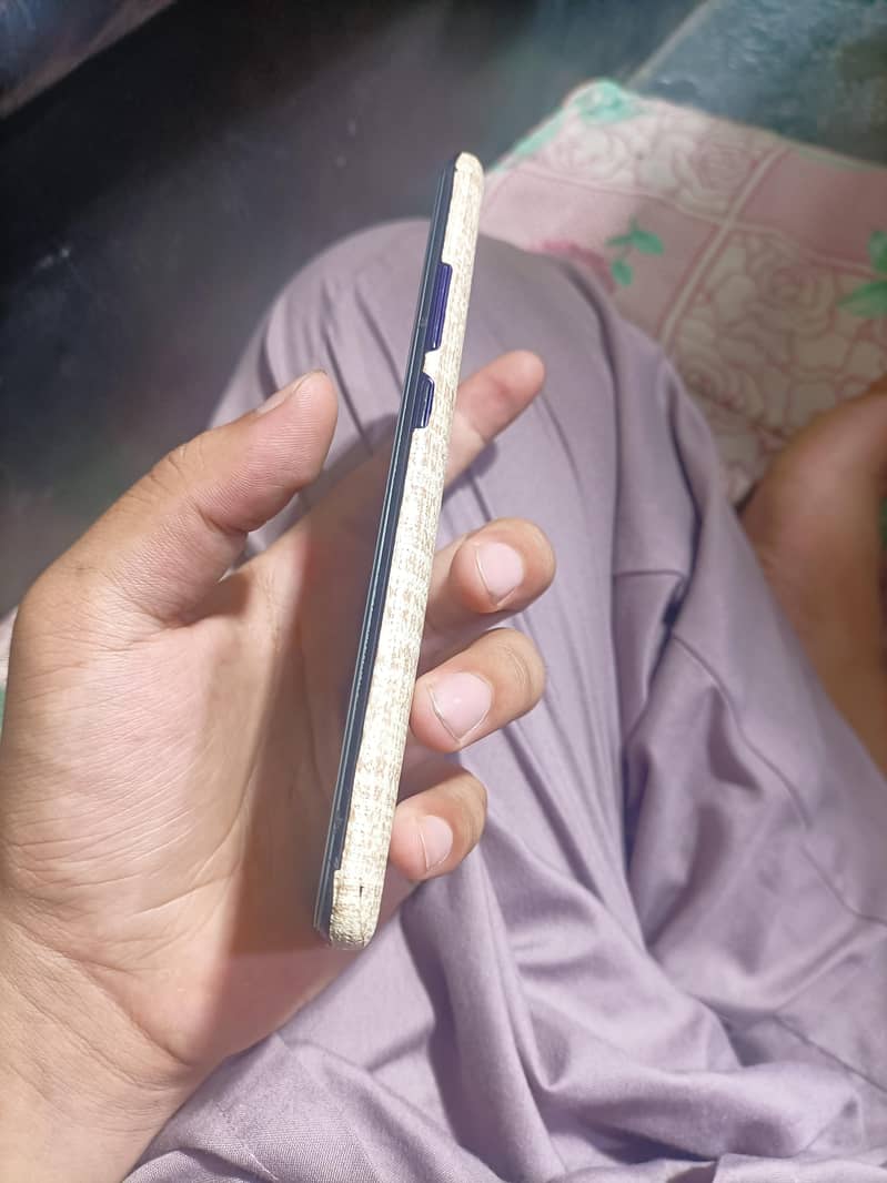 vivo s1 pro 4/128 PTA approved 10/7 condition 7