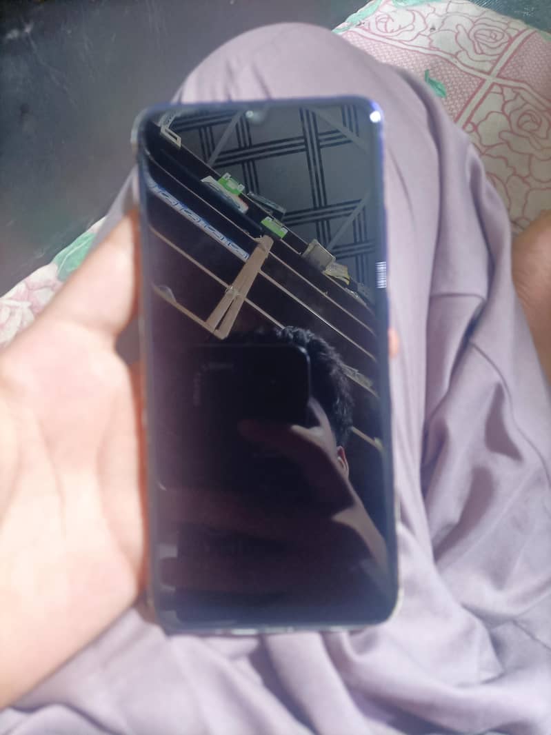 vivo s1 pro 4/128 PTA approved 10/7 condition 8