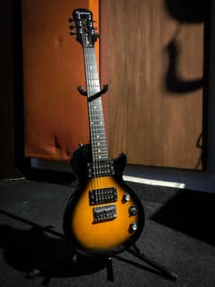 Epiphone - Model	 - Les Paul Express Epiphone Model	 Les Paul Express