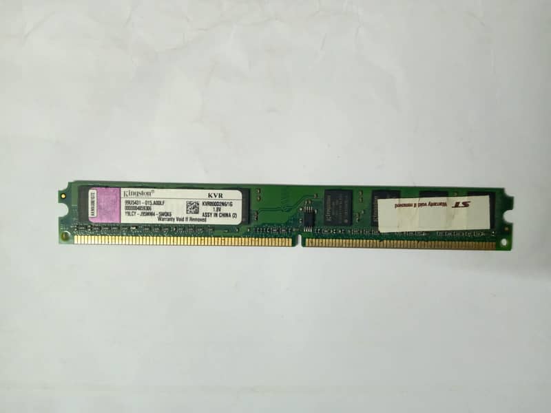 Intel Dual Core Processor E5400 + Heatsink + 1GB DDR2 RAM 800MHZ 4