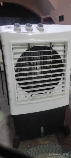 urgent sale ac dc room cooler