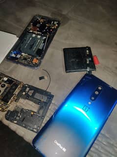One plus 7 pro ka board chahiya kisi k paas hy tu please contact me