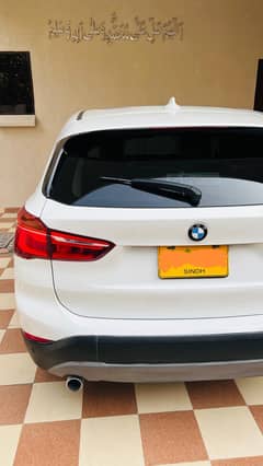 BMW X1 sDrive 18i (M/T)