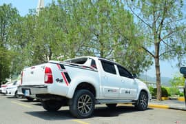 2011 model Toyota Hilux Invisible Uk import 2019