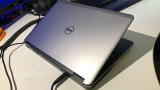 Dell Latitude 7240 Office laptop with Backlight Keyboard All Ok Urgent