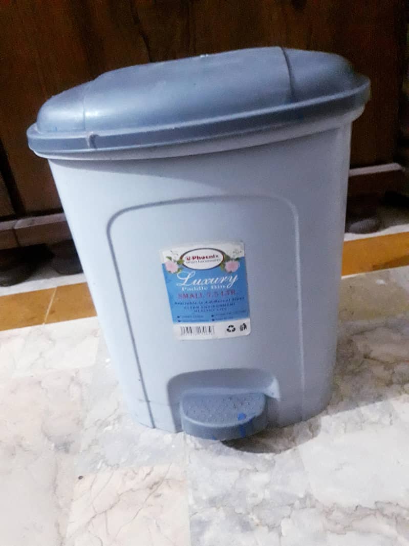 push button  dustbin double Box 0