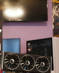 RX 7900 GRE 16GB.