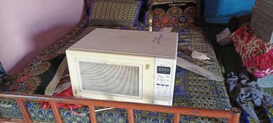 Dawlance Full Size Microwave For Sale