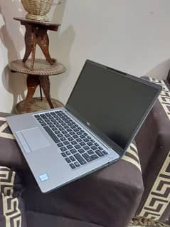 Dell 7400 '8' Gen core i7 16/512 GB SSD 3 hrs Battery
