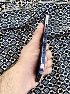 14 pro max good condition look like same new