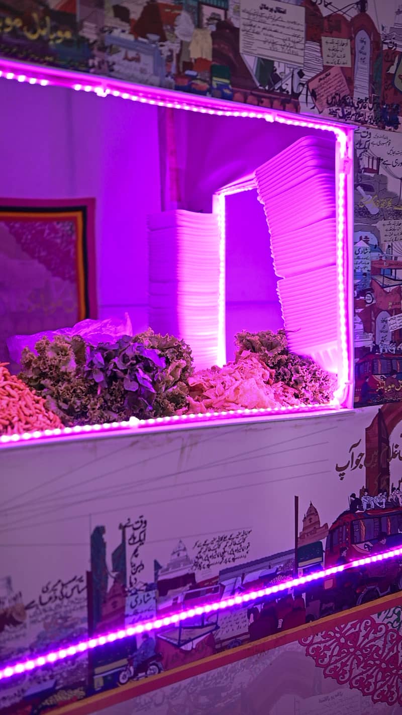 Cart with lightning and all the decore 3