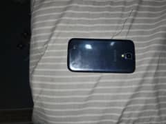 Samsung GALAXY S4 set on ha  board shot ha charge pr lga kr vib hota h
