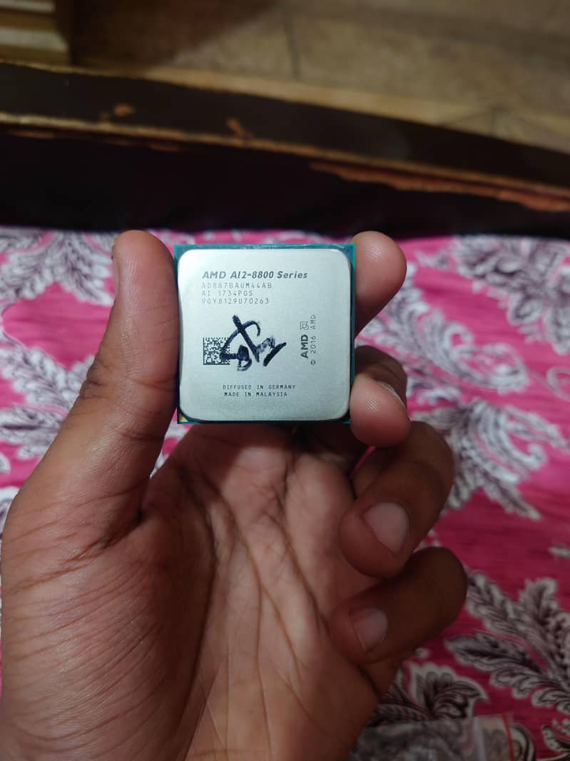 AMD A12 8800 processor 0