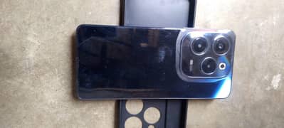 Infinix HOT 40