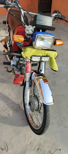 Honda CD 70 all total Jeanine