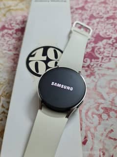 Samsung Galaxy Watch 6 40mm Gold With Box