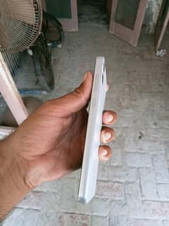 sumsung a05 4gb ram 128gb