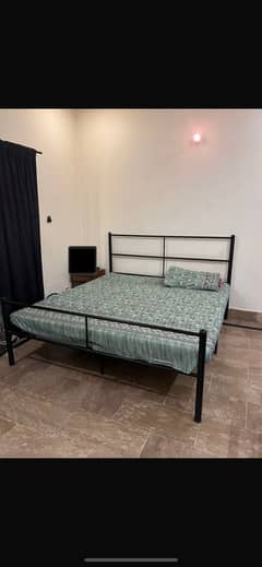 Iron bed with metres