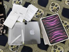 IPAD Pro 4th Generation M2 128GB 10/10 Condition