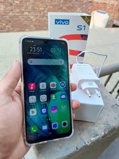 Vivo S1 8Gb+256Gb Duall sim 4G Complete Box & Accessory