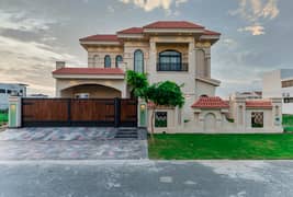 Galleria Design 1 Kanal House at Prime Location
