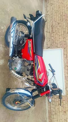 bilkol new bick hay Honda 125  ? model 2017 number all Punjab candeson