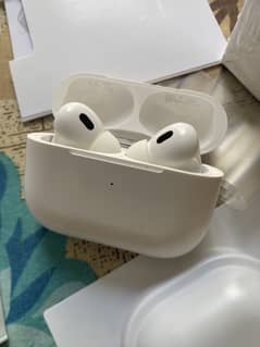 AirPods