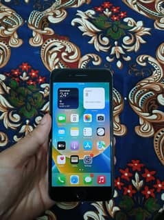 iphone 8 plus pta approved total geniune battery service all ok