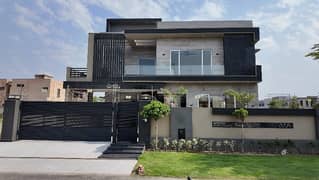 1 Kanal Adorable Bungalow On Top Location For Sale in DHA Phase 7 Lahore