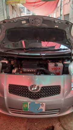 Toyota vitz 7/12 ph-no 0300-4948028