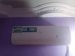 Hair 1 Ton split AC in good condition